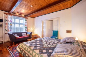 1 quarto, Wi-Fi de cortesia, roupa de cama