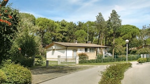 Unclassified image, 4 of 19, button - Villaggio Laura by Interhome (Lignano Riviera)