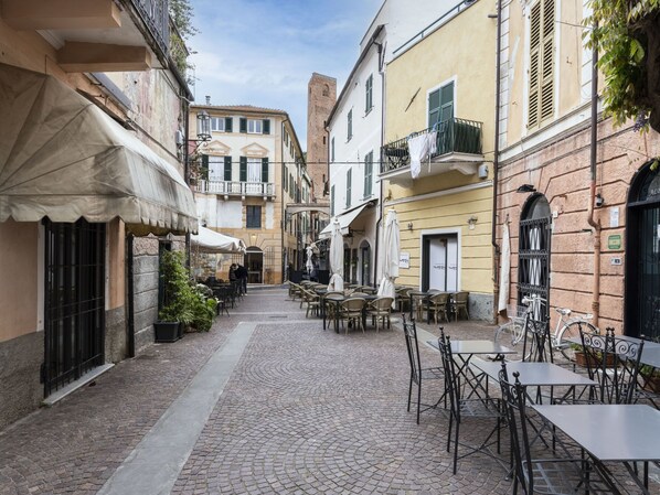 Outdoor dining - Torre Antica by Interhome (Noli)