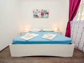 4 bedrooms, WiFi - Vacation home Lara by Interhome (Omiš)
