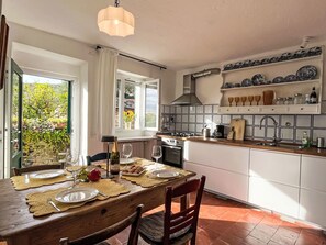 Refrigerador, horno, lavavajillas y tostadora 