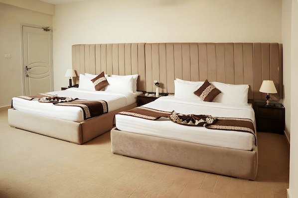 Executive Room | Soundproofing, free WiFi, bed sheets