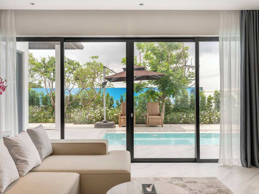 Club House, 6 Bedrooms, Private Pool | Living area