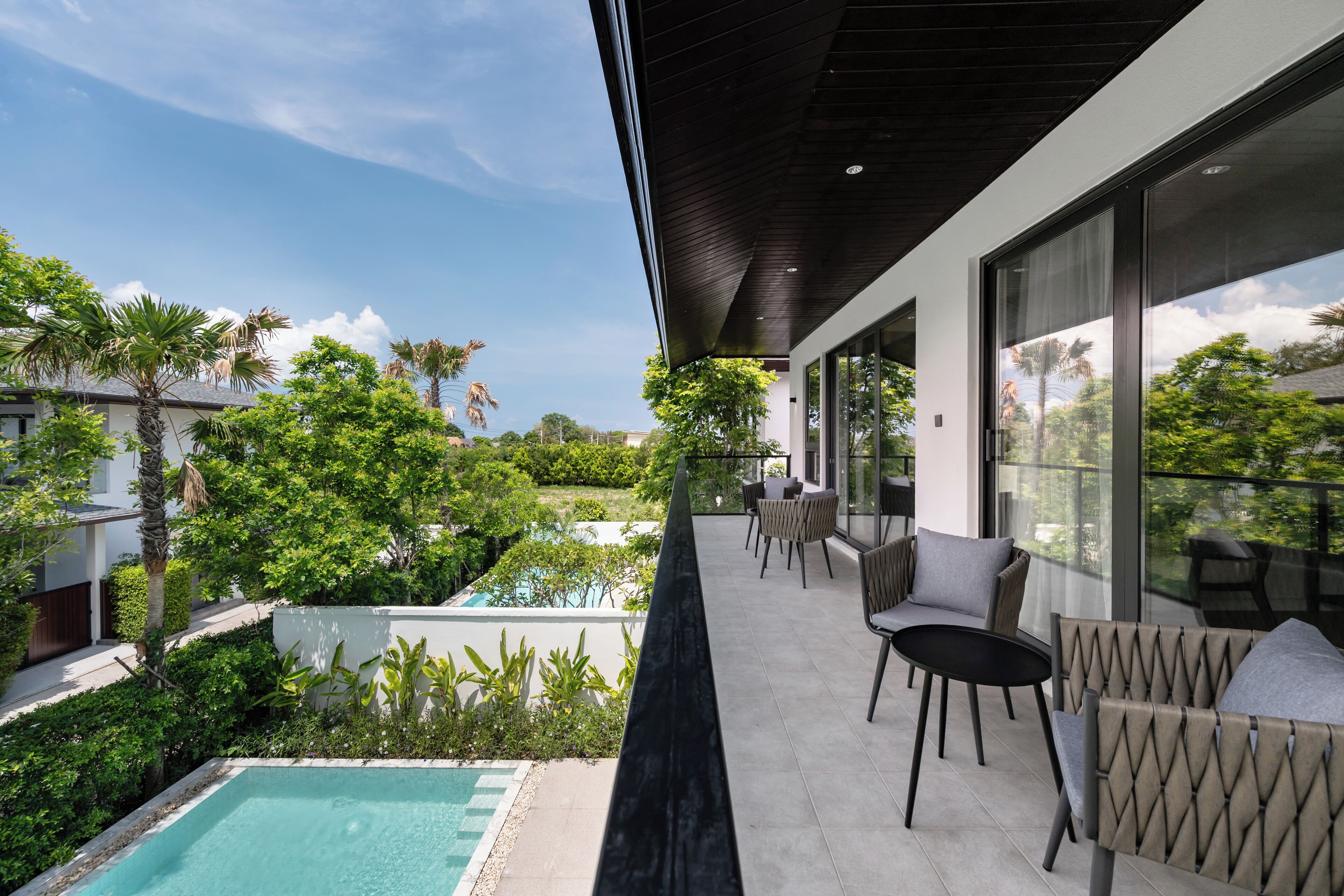 ลานระเบียง/นอกชาน