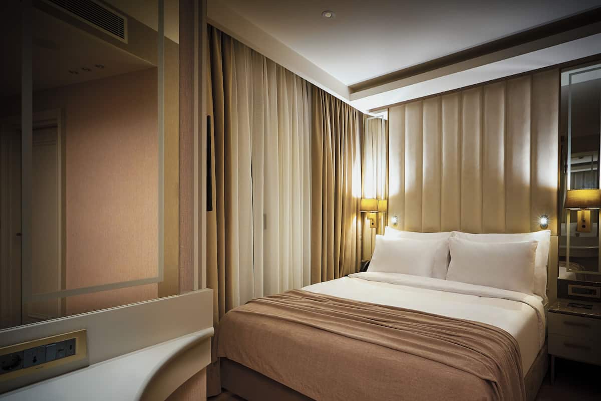 Classic Room- No window | Minibar, caja de seguridad en la habitación, wifi gratis y ropa de cama