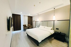 Room - Liangjiang Yuepin Hotel (Chongqing Longhu Yuanzhu Branch) (Chongqing)