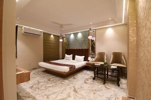 Free WiFi, bed sheets - Hotel Krishna Regency Krishnanagar (Krishnanagar)
