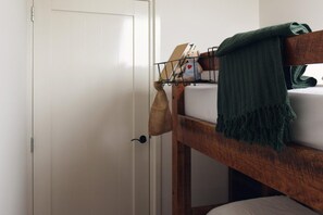 2 bedrooms, travel cot