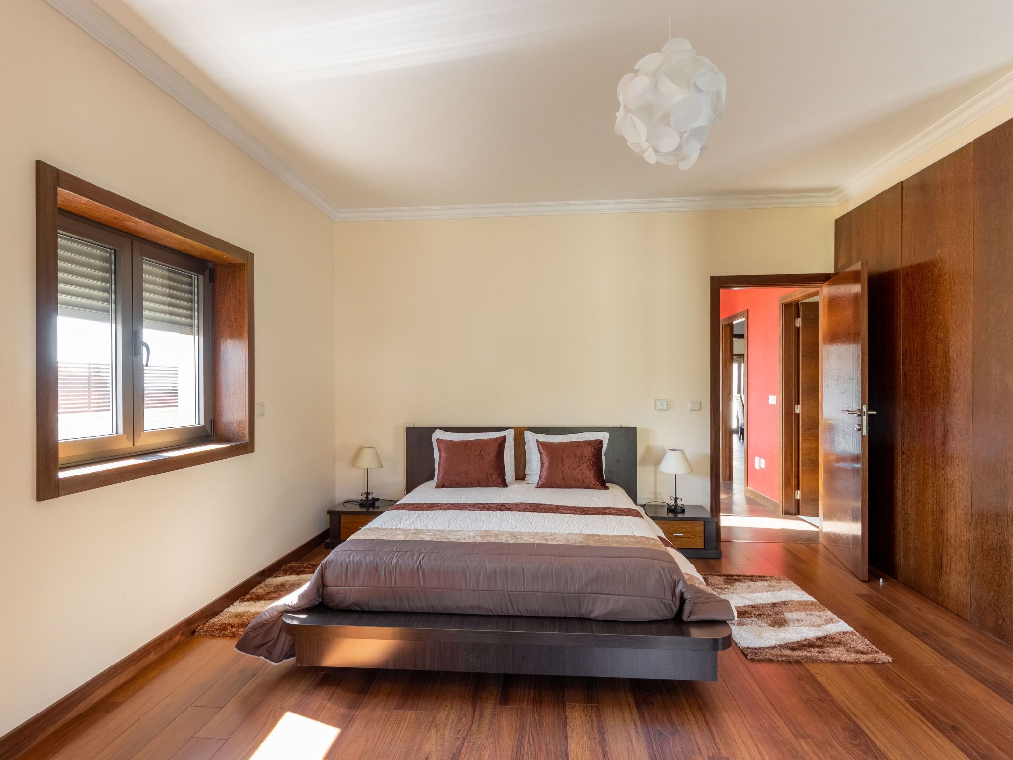 5 chambres, accès Internet