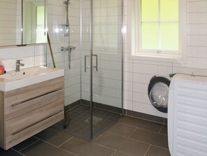 Bathroom - Rød Hytte by Interhome (Herand)