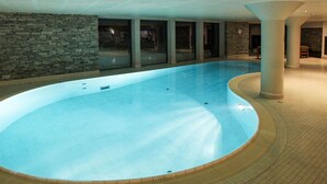 Piscine couverte
