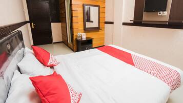 Deluxe Double Room | Free WiFi, bed sheets