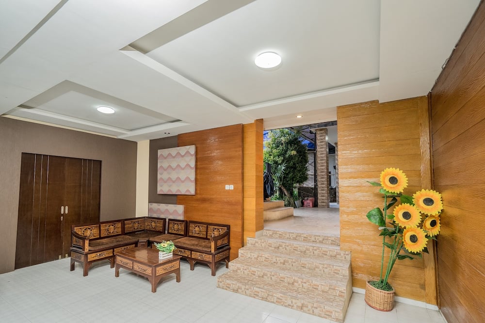Hotel O Central Batu Near Jatim Park 3 Formerly Bunga Matahari Hotel