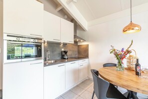 Kühlschrank, Herdplatte, Geschirrspüler
