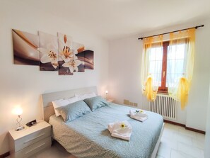 2 室のベッドルーム、インターネット