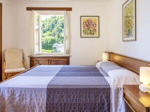 2 bedrooms, Internet