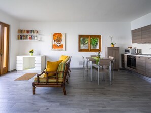 TV - Tramonto (SEA116) by Interhome (Stresa)