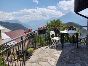 Outdoor dining - Baita dei Nonni by Interhome (Gravedona)