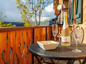 Outdoor dining - Fer à Cheval by Interhome (Châtel)