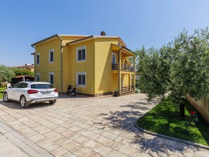 Esterni