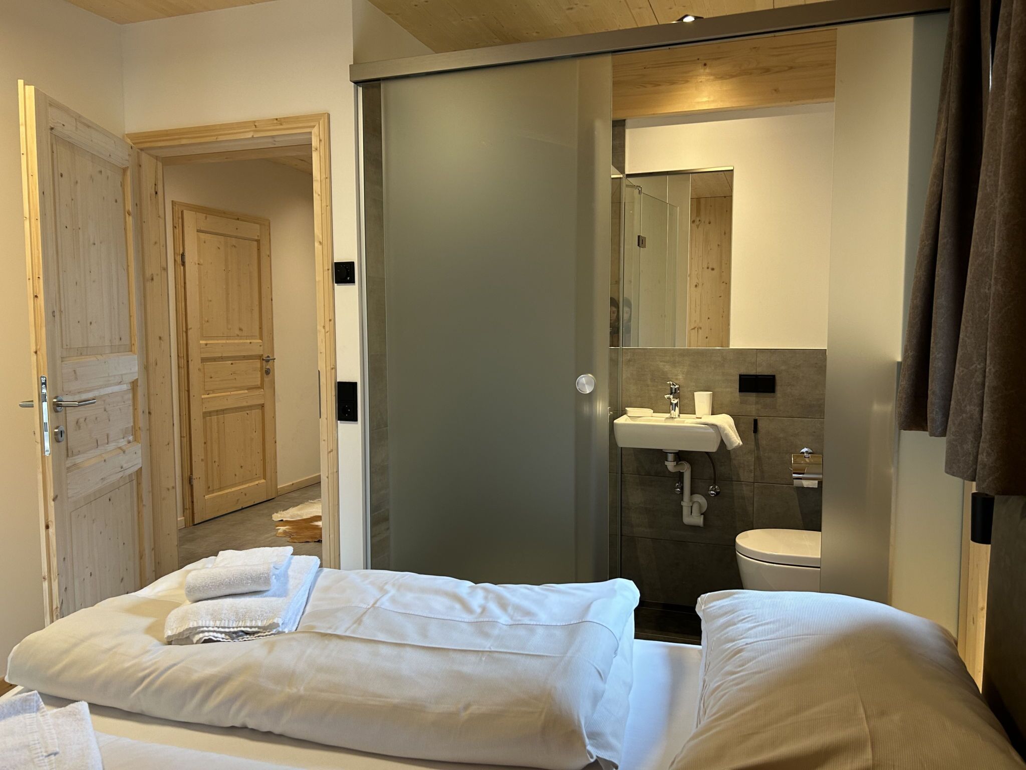 4 bedrooms, internet