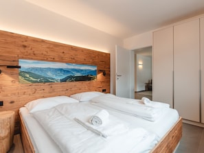 4 bedrooms, desk, internet - Das Georgen, Schmitten+Maiskogel by Interhome (Bruck)