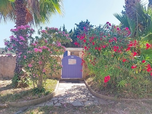 Property grounds - Mas du Combaud by Interhome (Roquebrune sur Argens)