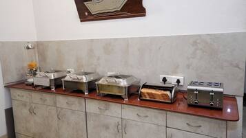 Desayuno buffet incluido todos los días