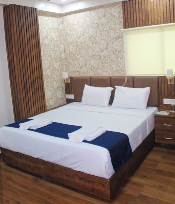 Deluxe Double Room, City View