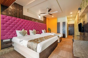 Family Room, Garden View | In-room safe, soundproofing, free WiFi - VS Green Valley Revtree (Yadgir)