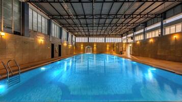 6 piscines extérieures