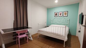 Habitación estándar doble | Escritorio, espacio para trabajar con un portátil, wifi gratis