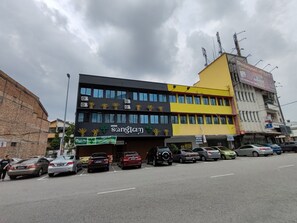 Front of property - SongTam Hotel  (Ipoh)