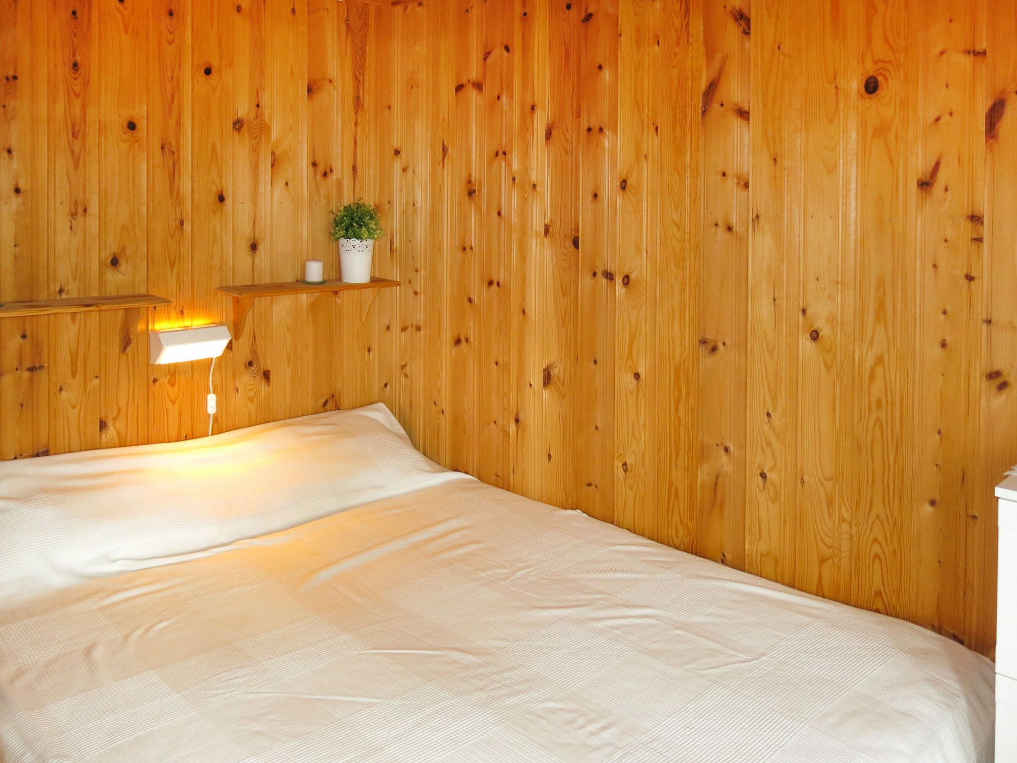 2 bedrooms, internet