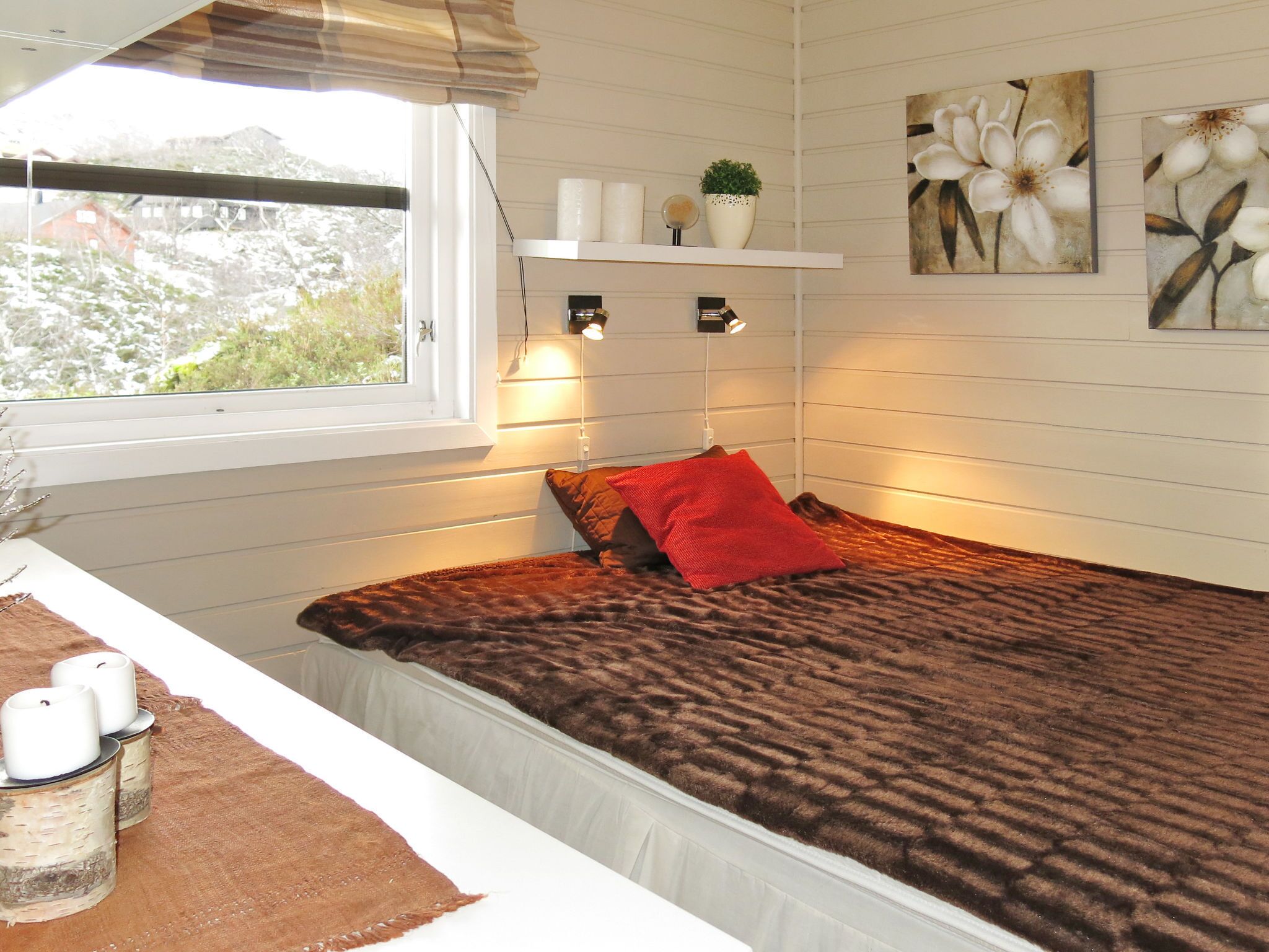 3 soveværelser, skrivebord, internetforbindelse