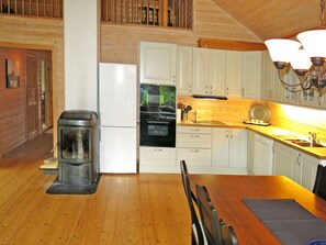 Fridge, oven, dishwasher, cookware/dishes/utensils - Peer Gynt by Interhome (Hollekve)