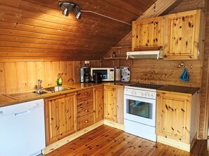 Frigorifero, microonde, forno, lavastoviglie