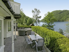 Outdoor dining - Naudøyna by Interhome (Spangereid)
