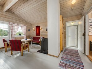 TV, fireplace, DVD player