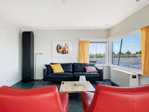 TV, DVD player - Jachthaven Oostmahorn by Interhome (Lauwersoog)