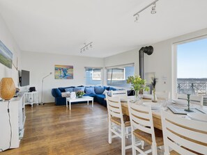 TV, fireplace - Rietwoning 16 by Interhome (Lauwersoog)