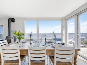 Dining - Rietwoning 16 by Interhome (Lauwersoog)