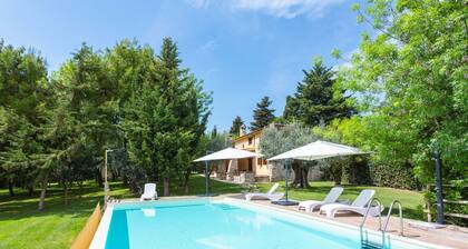 Il Rifugio + La Loggia (CAD102) by Interhome