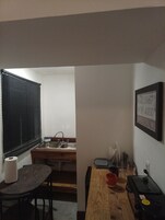 Business-Doppelzimmer zur Einzelnutzung, 1 Schlafzimmer, Nichtraucher | Eigene Küche | Mikrowelle, Espressomaschine