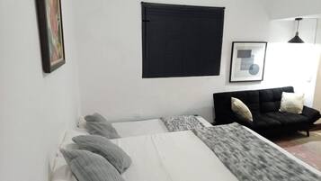 Business-Doppelzimmer zur Einzelnutzung, 1 Schlafzimmer, Nichtraucher | Minibar, Bügeleisen/Bügelbrett, kostenloses WLAN