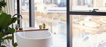 1 Hotel Melbourne