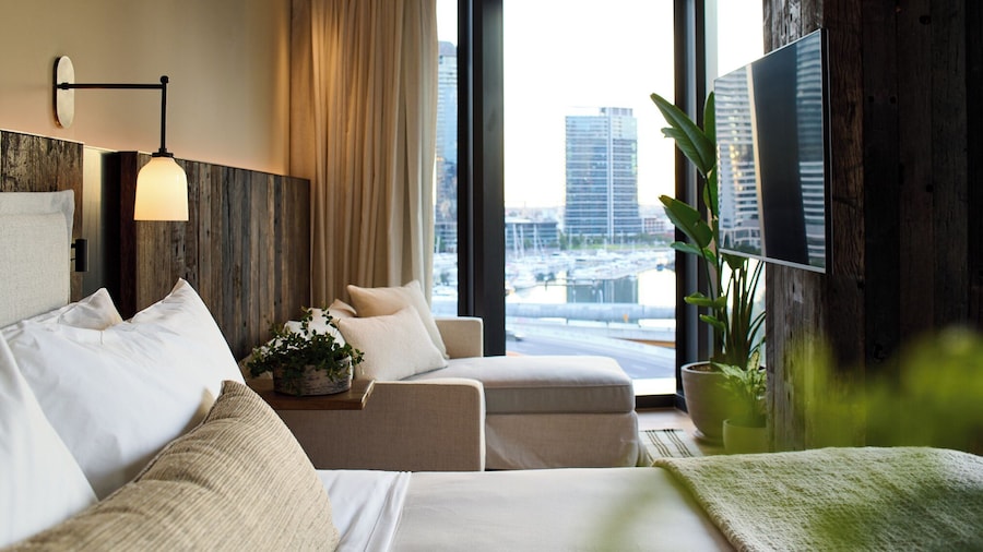 1 Hotel Melbourne