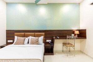 Standard Double Room | Desk, free WiFi - Hotel BKC Anex Near Bandra Kurla Complex (Mumbai)