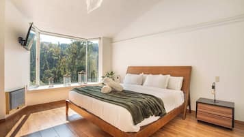 7 slaapkamers, een strijkplank/strijkijzer, reisbedje, gratis wifi