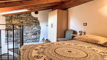 1 Schlafzimmer, Schreibtisch, WLAN